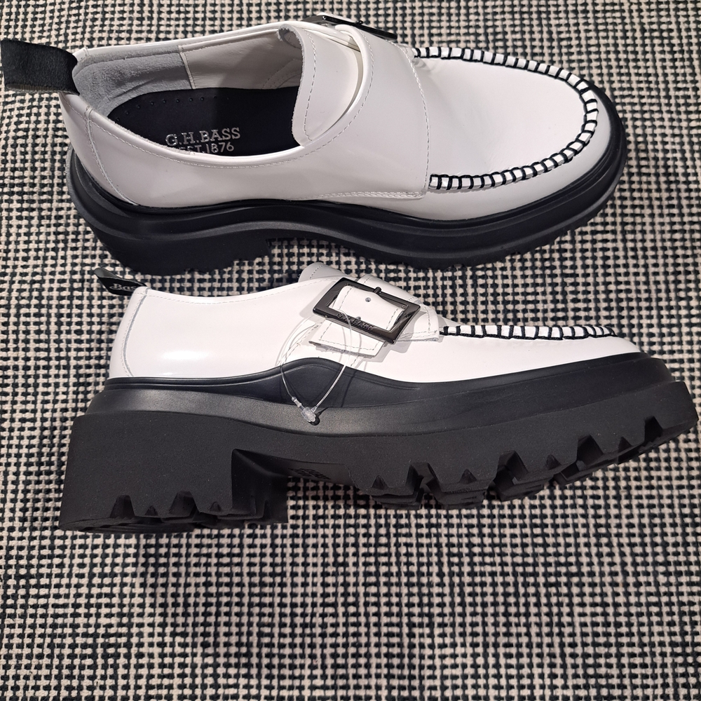G.H. BASS EST.1876 White and Black Women's  Loafers Size 7.5 - Picture 4 of 9